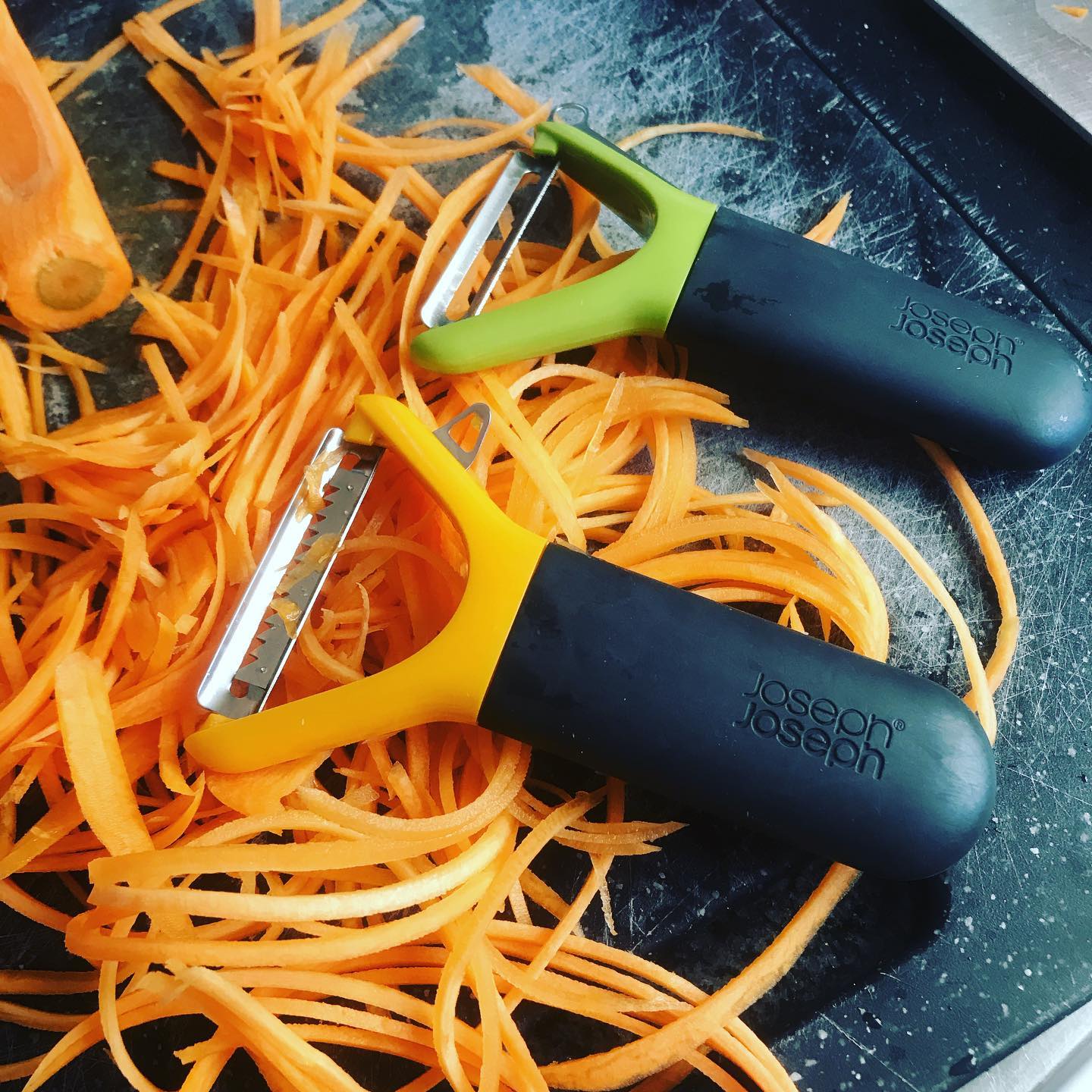 Dụng cụ nạo gọt vỏ đa năng Joseph Joseph Multi-Peel Straight (Green)