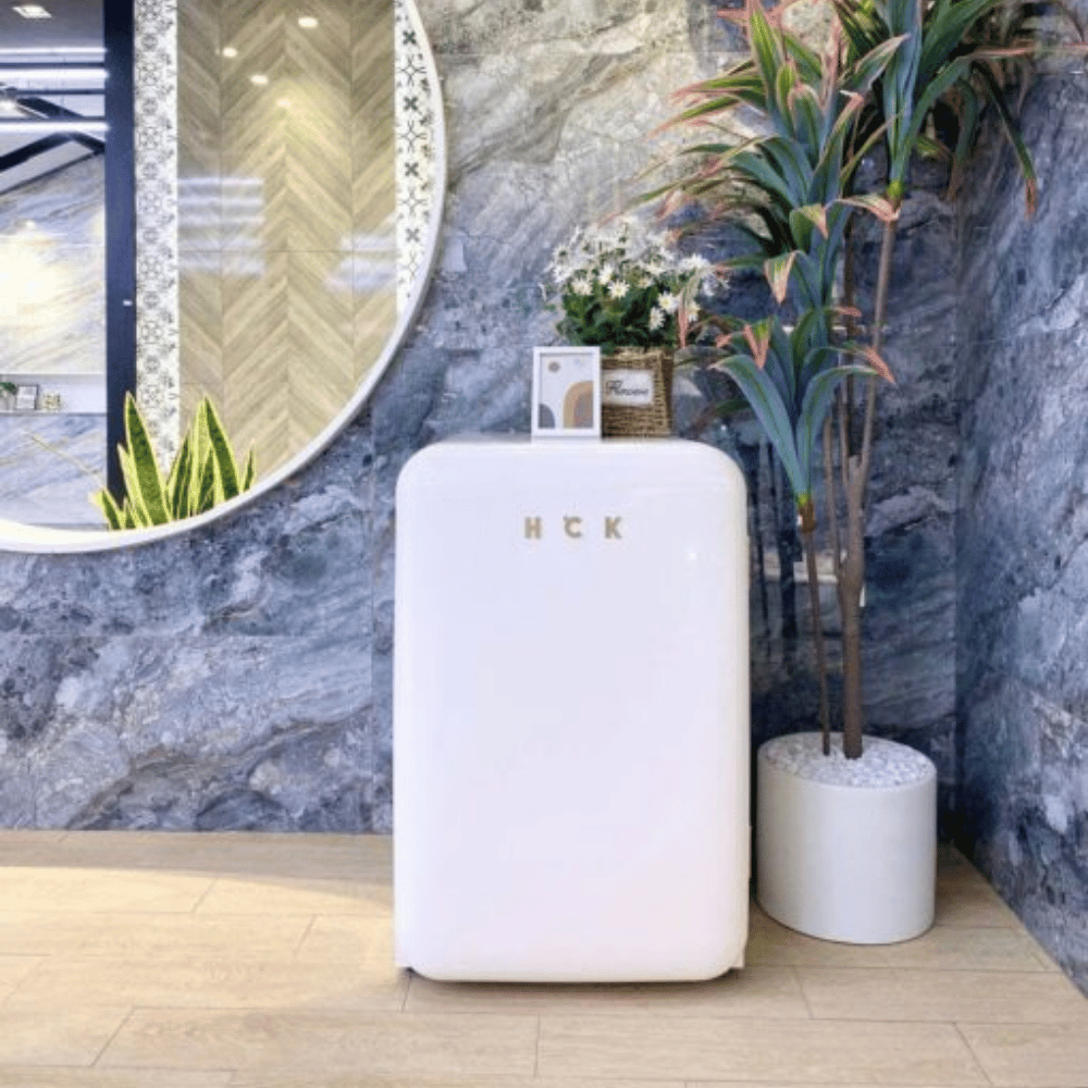 Tủ lạnh HCK 107L BC-130RDA màu trắng có ngăn đông (ngăn lạnh 92L, ngăn đông 15L)