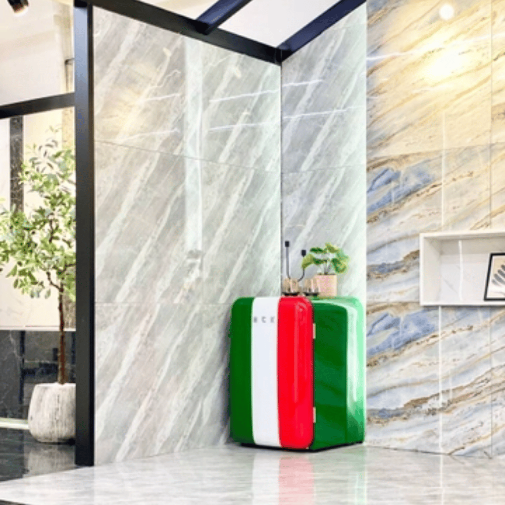 Tủ lạnh mini HCK ITALY FLAG 107L BC-130RDA màu xanh quốc kỳ Ý có ngăn đông