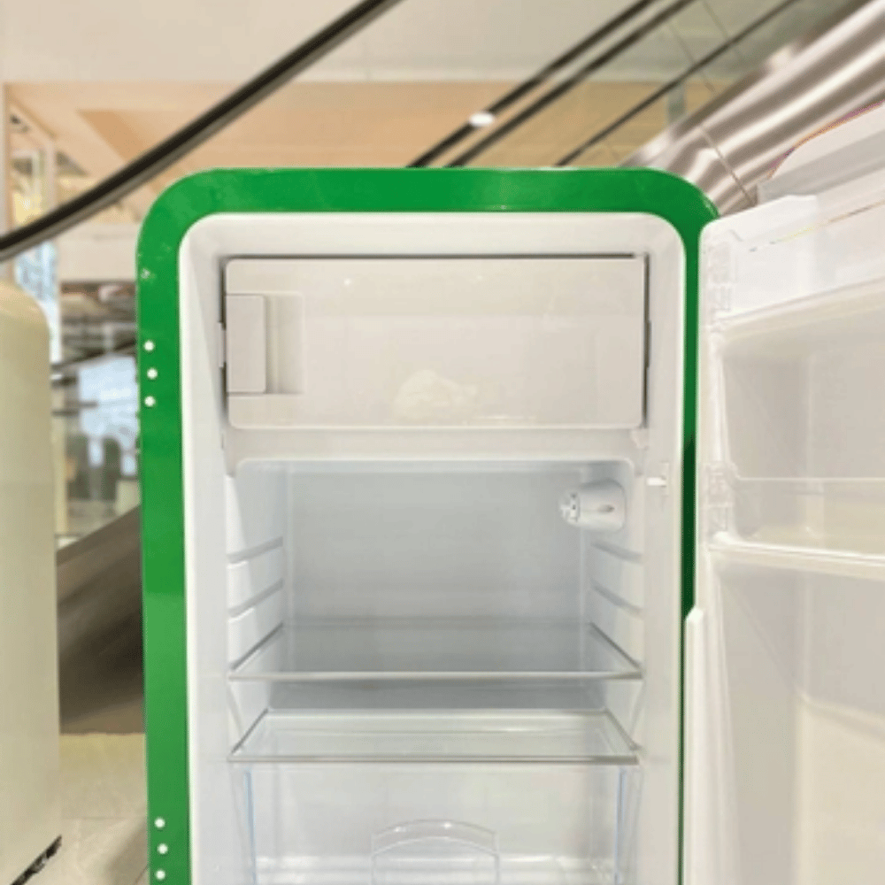 Tủ lạnh mini HCK ITALY FLAG 107L BC-130RDA màu xanh quốc kỳ Ý có ngăn đông