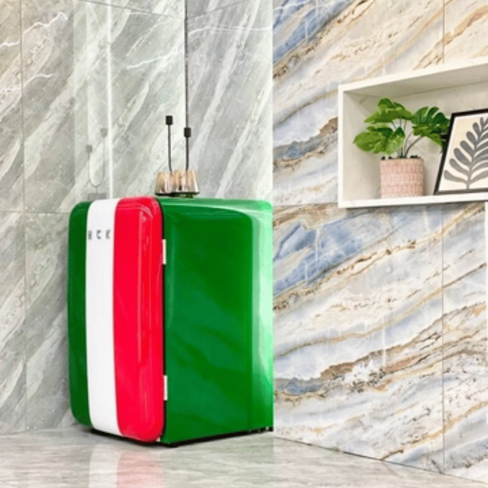 Tủ lạnh mini HCK ITALY FLAG 107L BC-130RDA màu xanh quốc kỳ Ý có ngăn đông