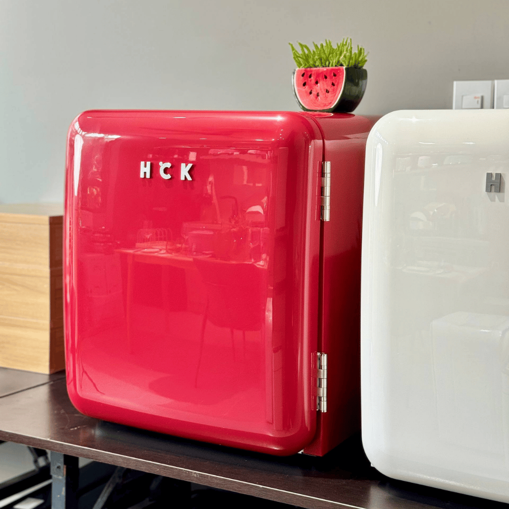 Tủ lạnh mini retro HCK BC-46R 48L màu đỏ cánh kín