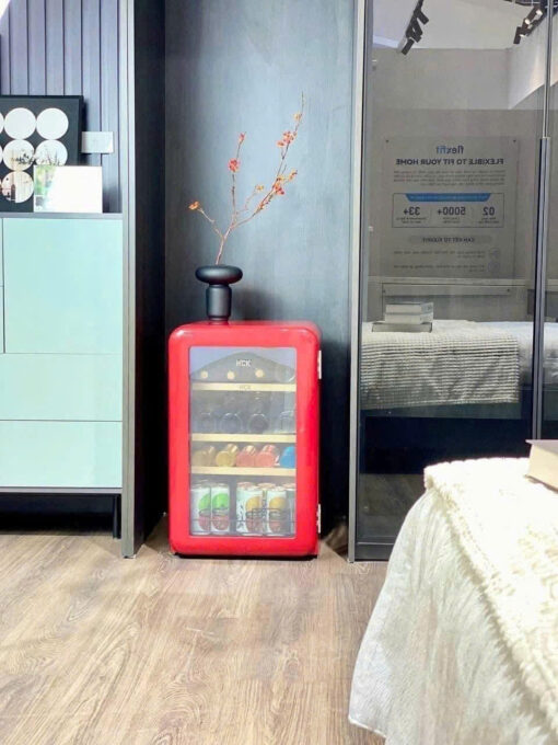 Tủ rượu HCK màu đỏ 22 chai có mặt kính (dung tích 70L)
