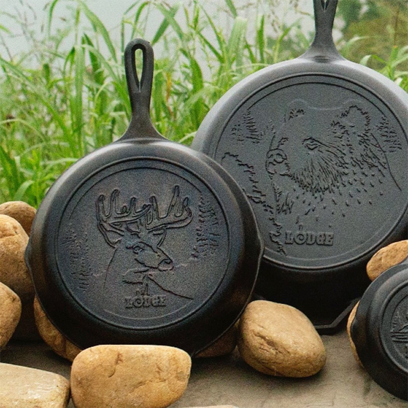 Chảo gang LODGE đáy hình hươu - 26cm