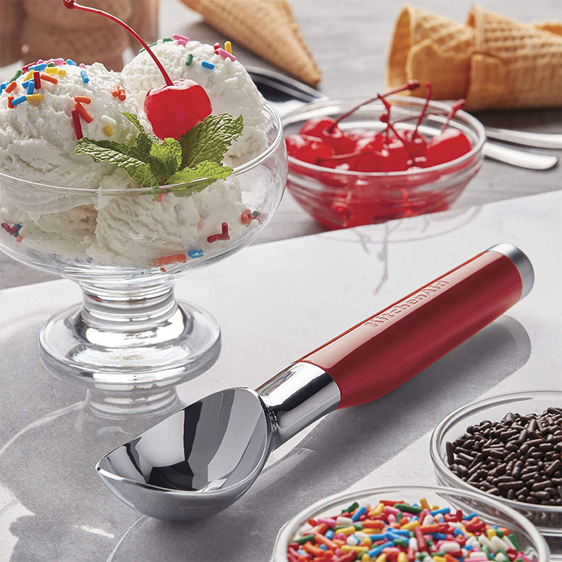 KitchenAid - Muỗng kem màu đỏ - KAG117OHERE