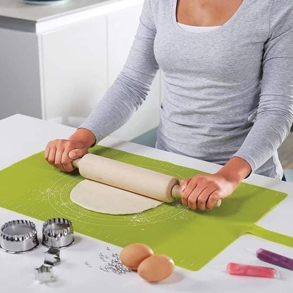 Tấm lót, thảm nhồi bột silicone Joseph Joseph 20031 RollUp™ - Aufrollbare, rutschfeste Silikon Backmatte - Grün VE 4 - màu xanh lá