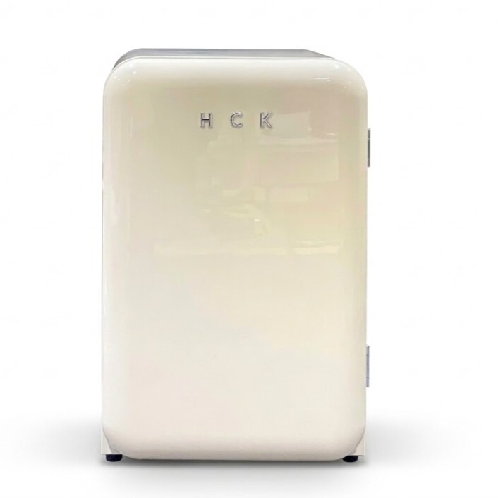 Tủ lạnh HCK 107L màu kem có ngăn đông (ngăn lạnh 92L, ngăn đông 15L)