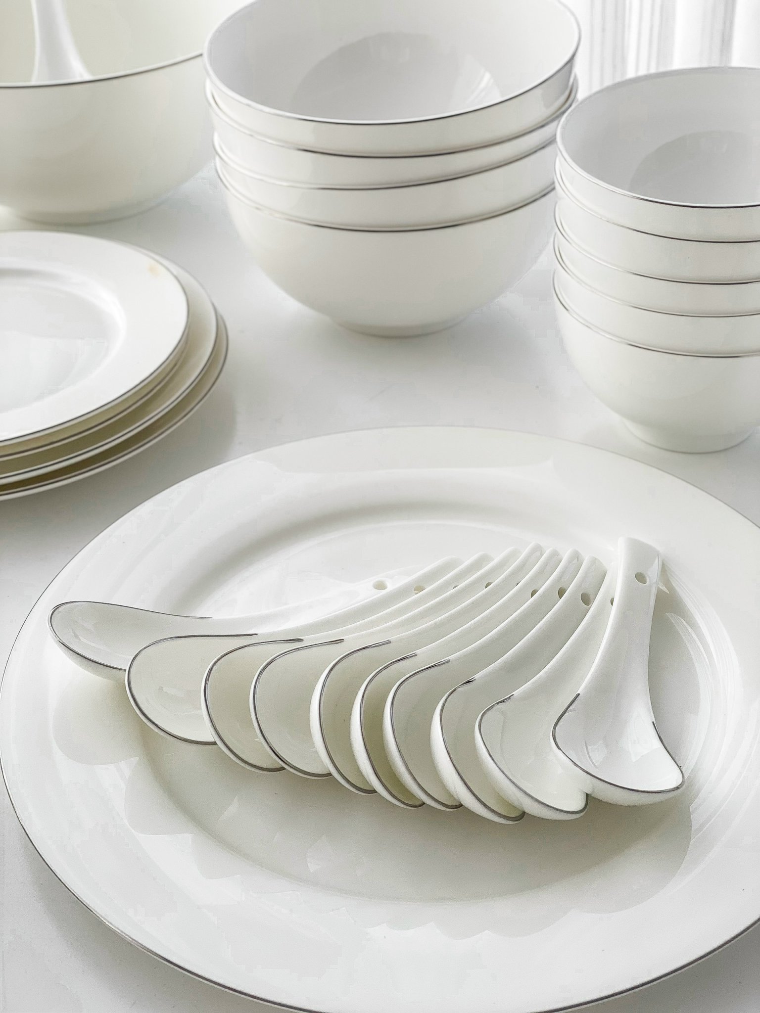 Bộ đồ ăn viền bạc 50pcs