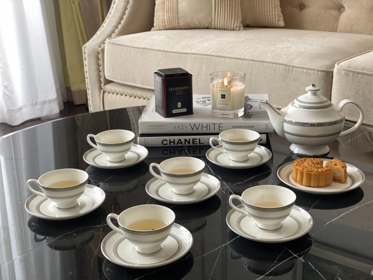 Bộ trà bạch kim anh