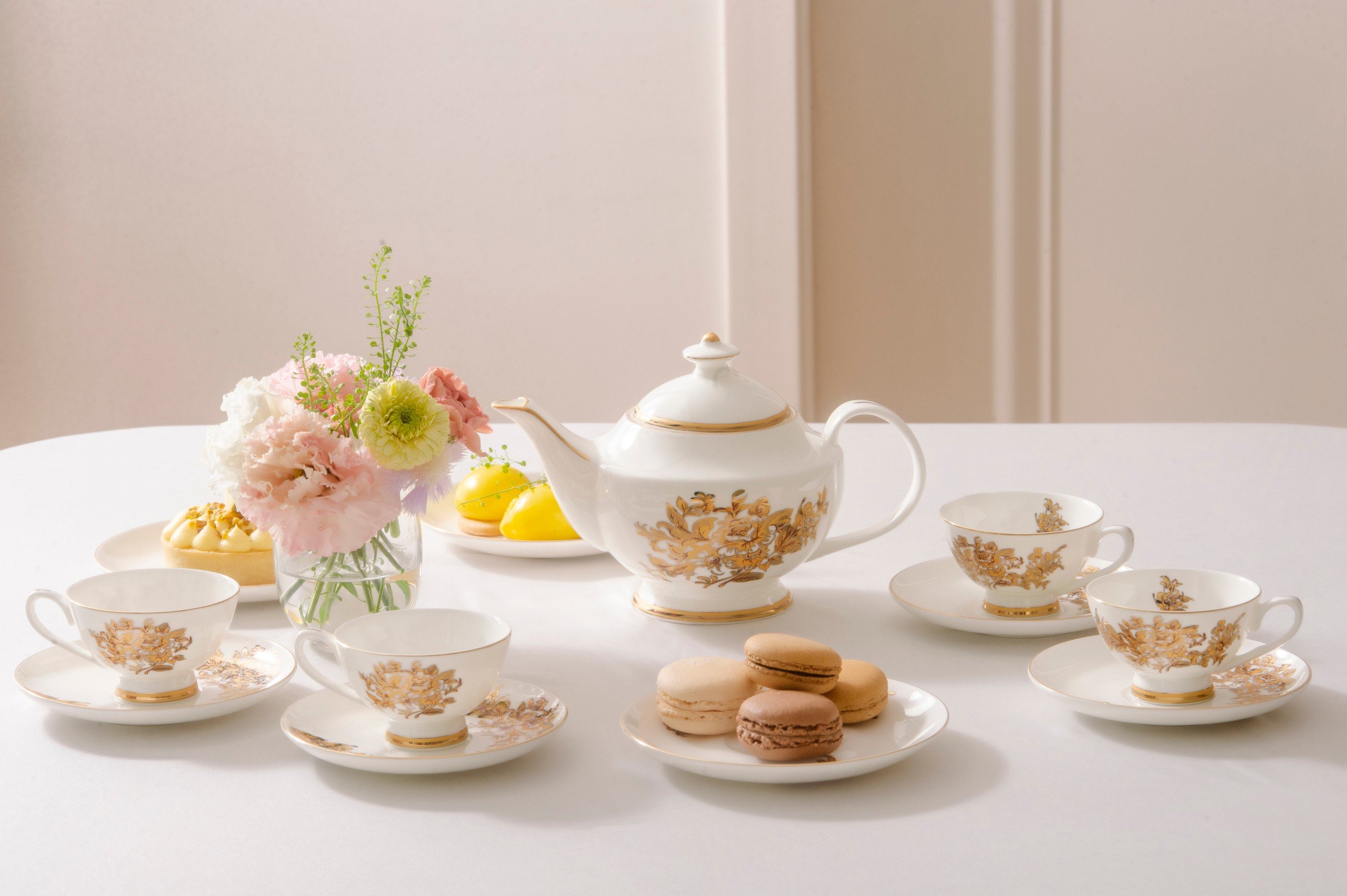 Bộ trà hoa cúc vàng 13sp