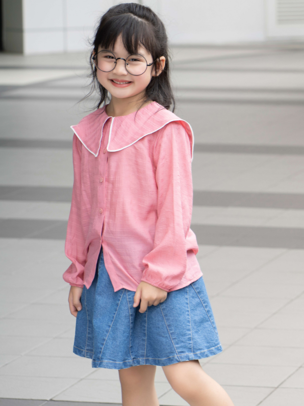 so-mi-be-gai-dai-tay-almira-co-thuy-thu-vien-mau-riomio-ra283