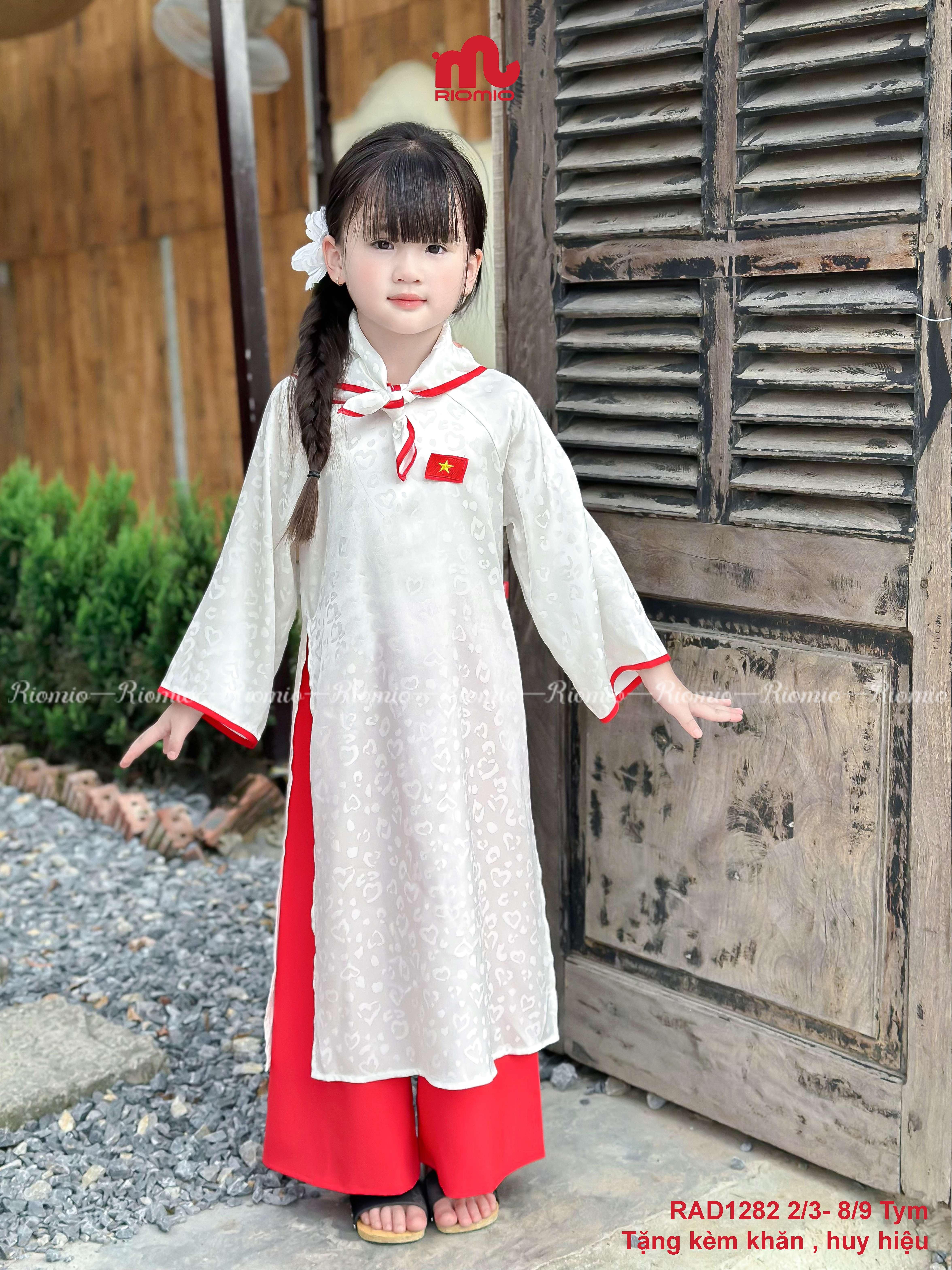 rad1282-ao-dai-be-gai-dinh-huy-hieu-kem-khan-2-3-8-9-r7-riomio