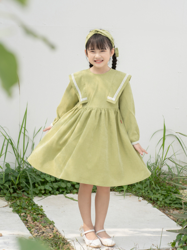 vay-nhung-phoi-ren-trang-tri-ban-co-serena-riomio-rv333