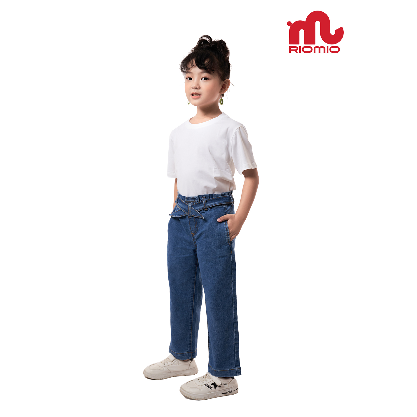 quan-jean-be-gai-di-hoc-ong-suong-rong-luna-no-cheo-riomio-ro031