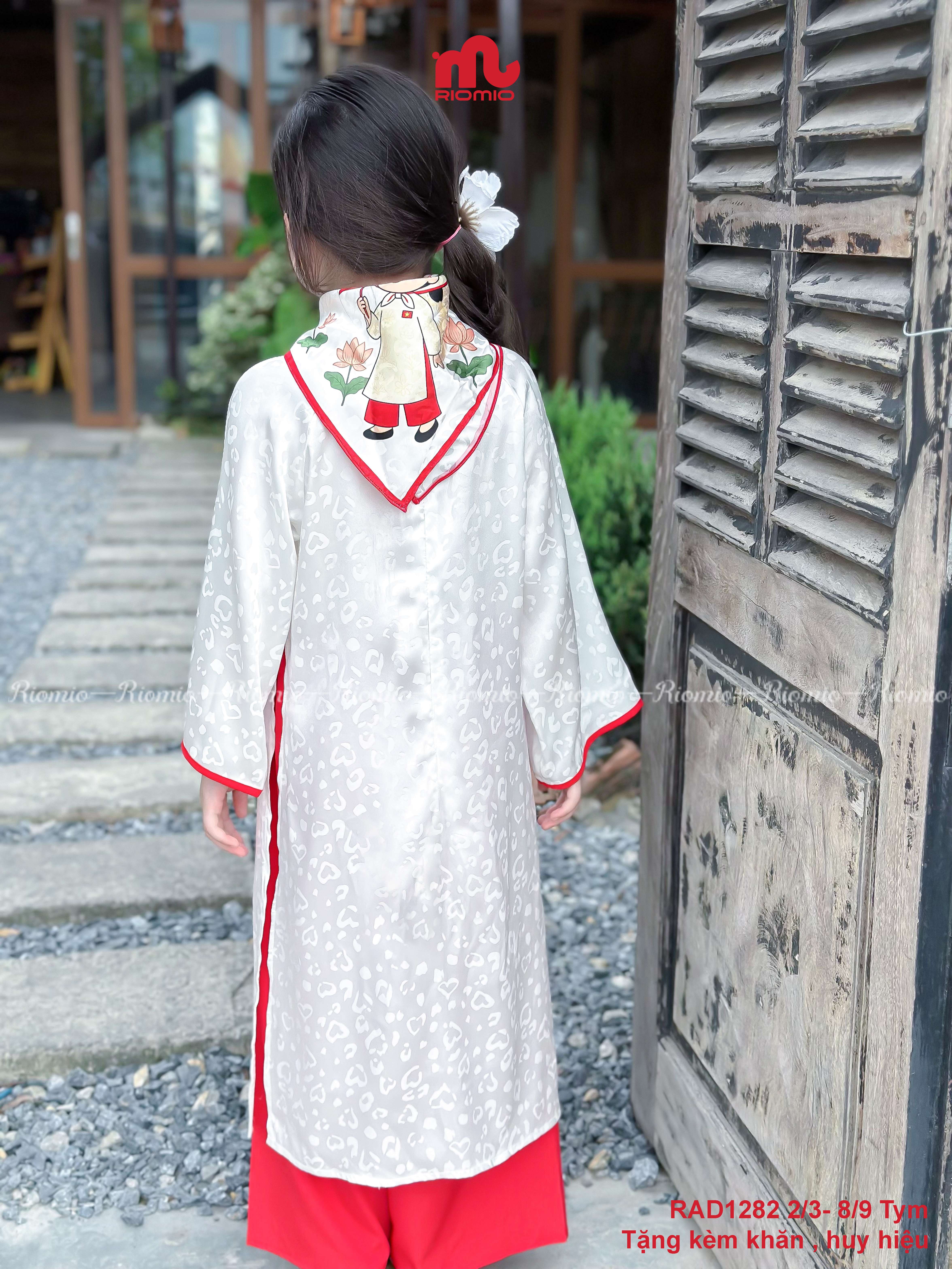 rad1282-ao-dai-be-gai-dinh-huy-hieu-kem-khan-2-3-8-9-r7-riomio