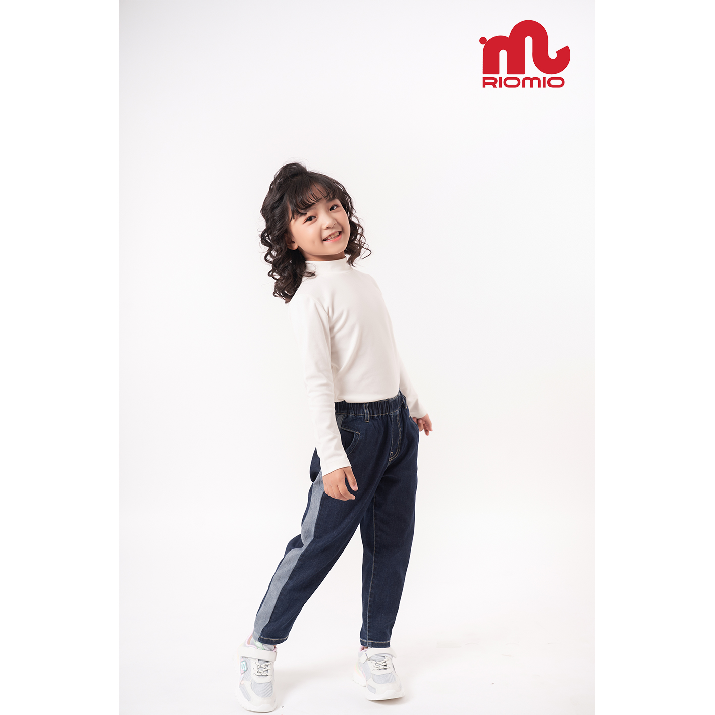 quan-jeans-be-gai-di-hoc-ella-phoi-doc-ong-riomio-ro007