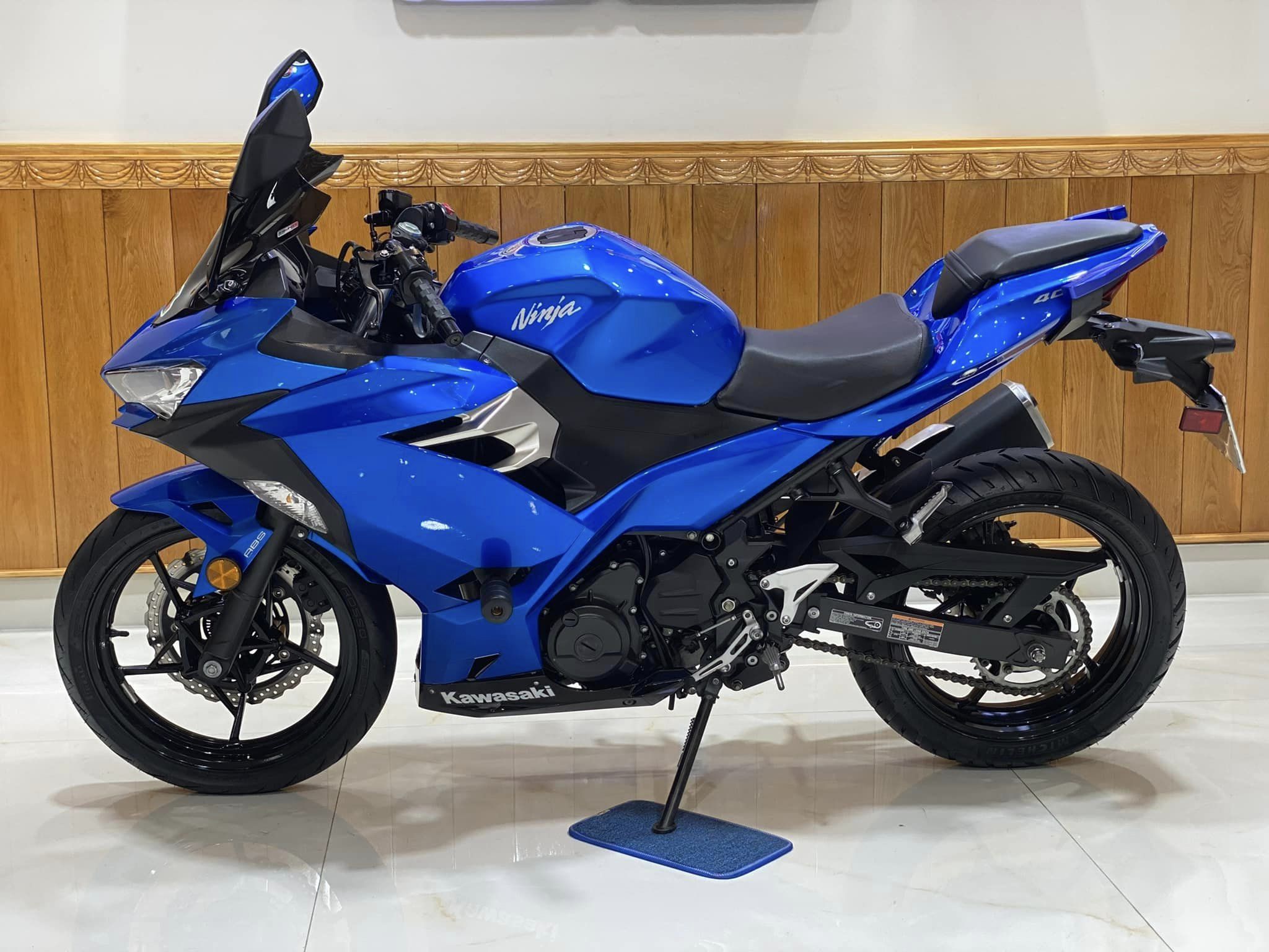 Kawasaki Ninja 400 ABS 2020 bổ sung bản đặc biệt tại VN giá 156 triệu  Xe  máy