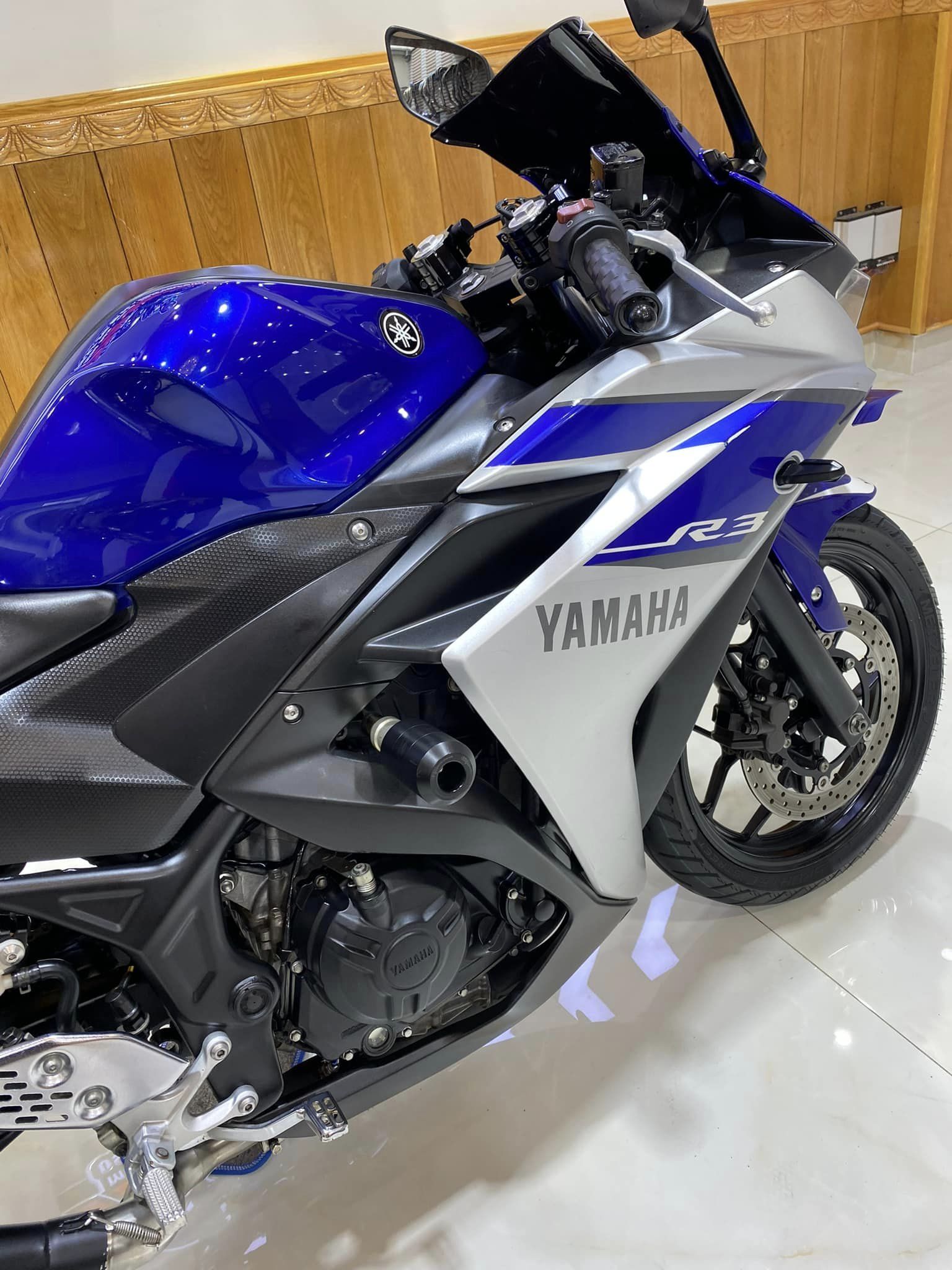 Yamaha YZFR25 chính thức ra mắt tại Indonesia động cơ 250cc giá khoảng  4600 USD