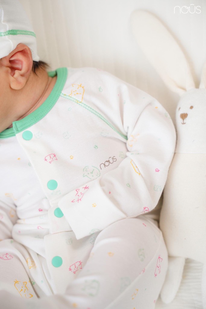 Body có tất Nous trắng họa tiết chó mèo size Newborn