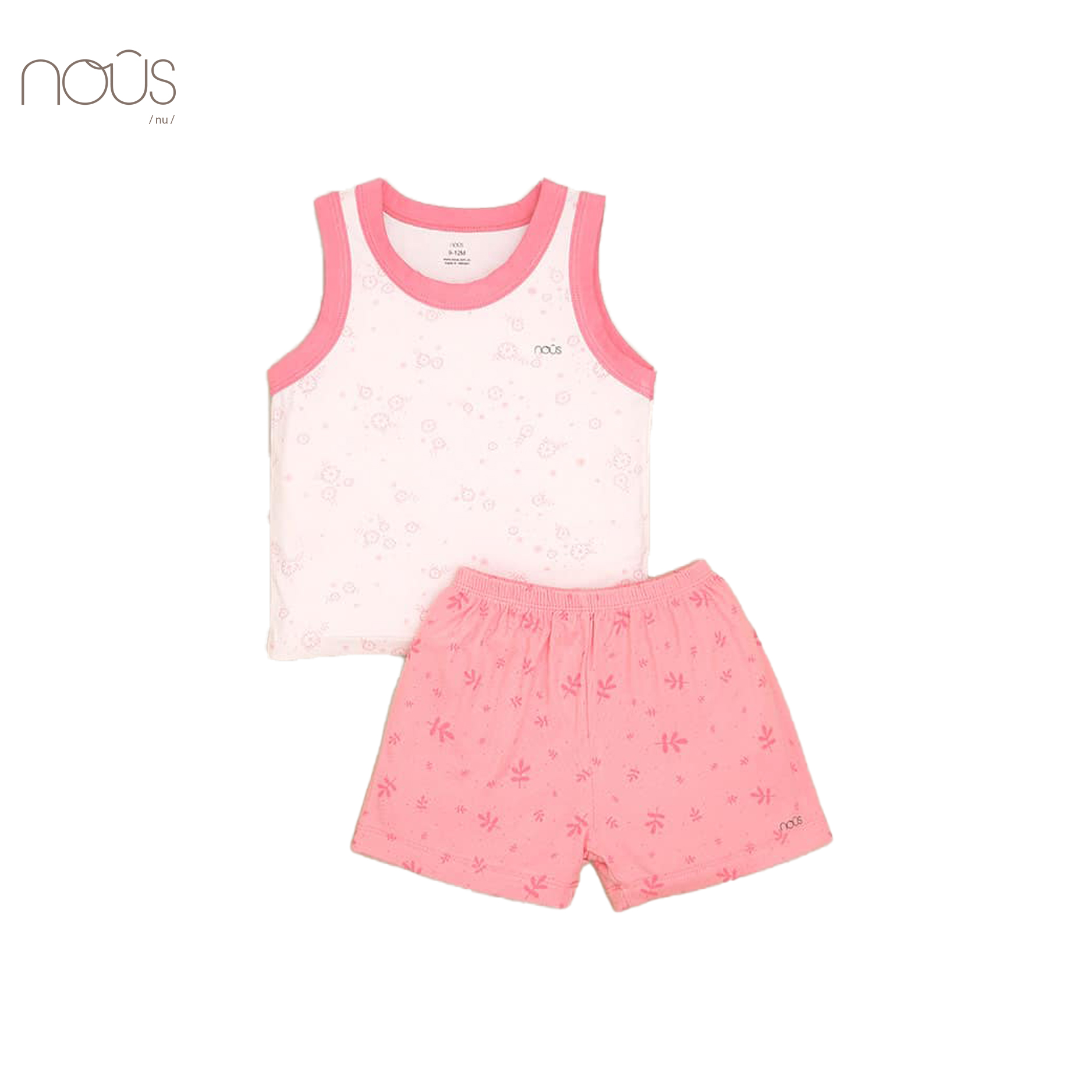 Bộ ba lỗ trắng hồng hình cúc và lá nhí