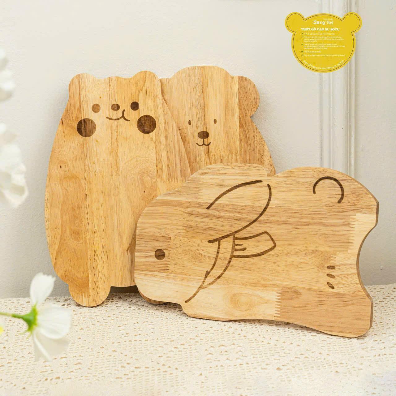 Thớt gỗ chế biến đồ ăn dặm cho bé Song Tuệ