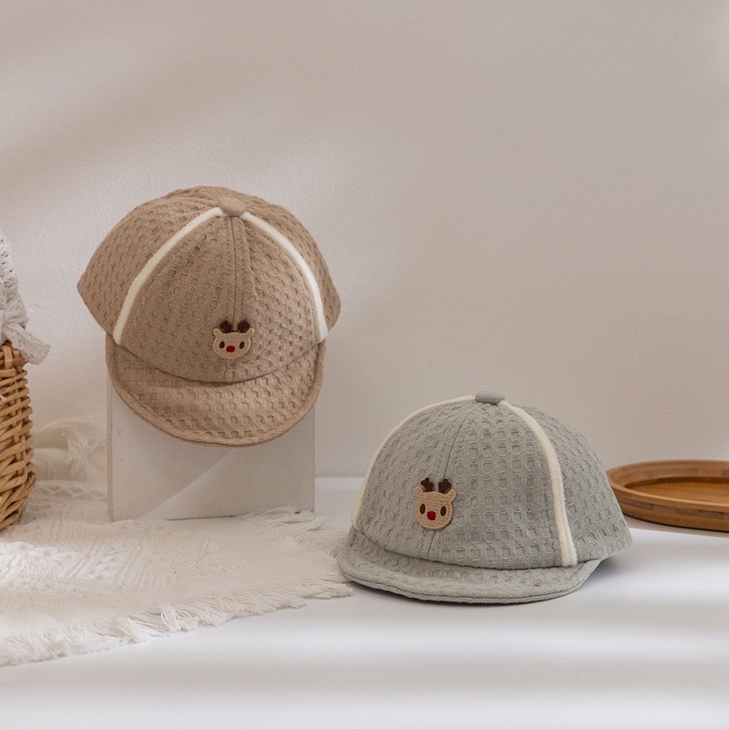 Mũ lưỡi trai kẻ viền cho bé