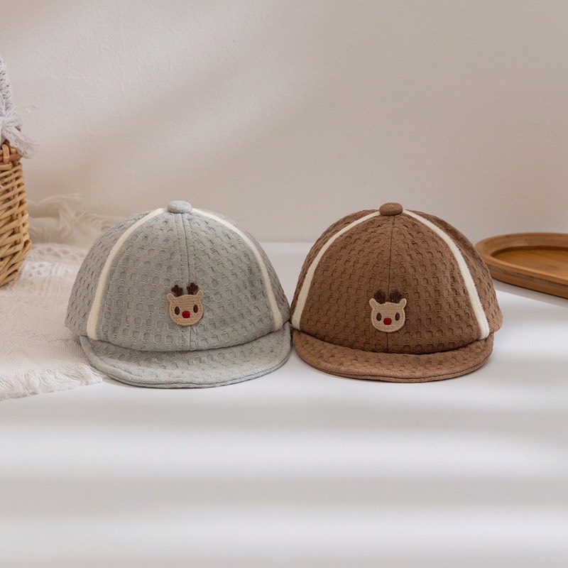 Mũ lưỡi trai kẻ viền cho bé