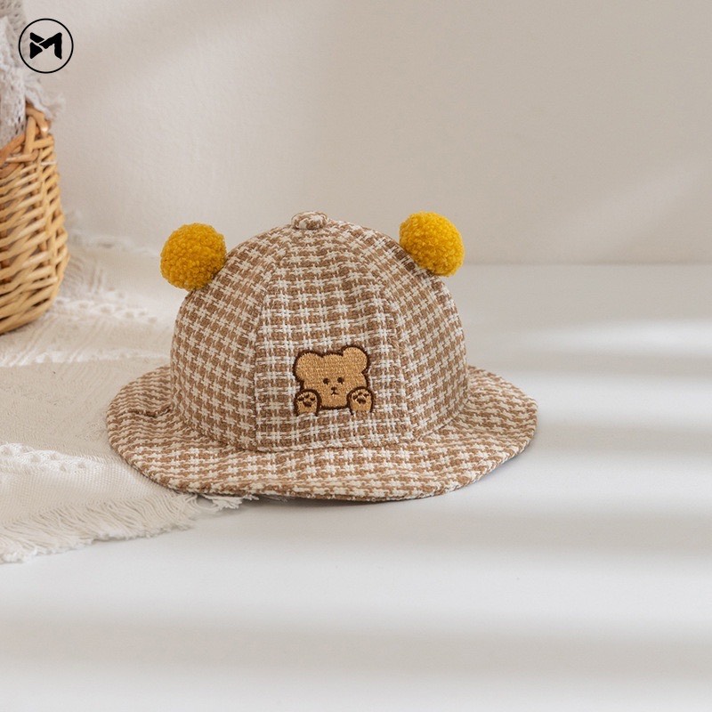 Mũ bo kẻ caro cho bé