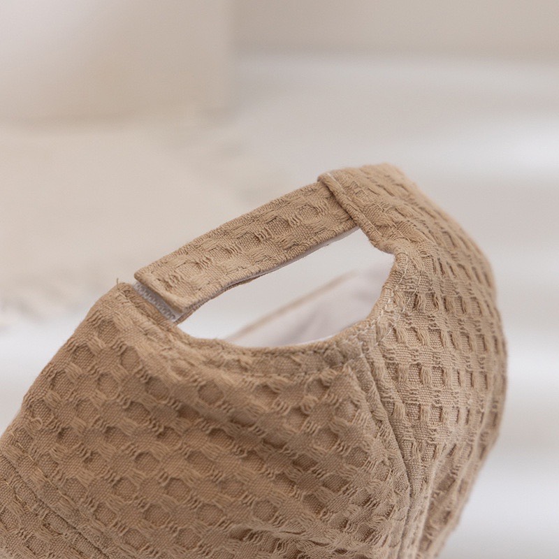 Mũ lưỡi trai kẻ viền cho bé