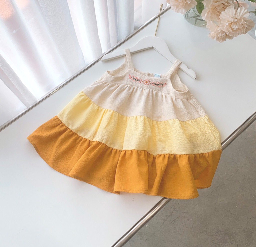 Đầm 2 dây phối màu thêu hoa Op Kids