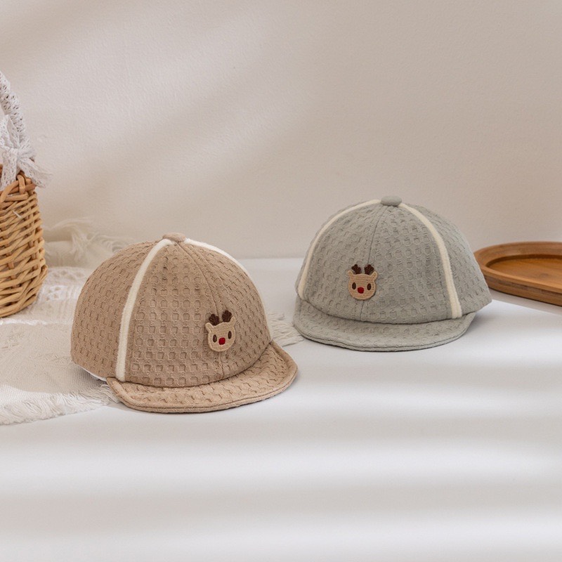 Mũ lưỡi trai kẻ viền cho bé