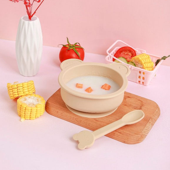 Bát siicone hình gấu Misan có đế hít kèm thìa
