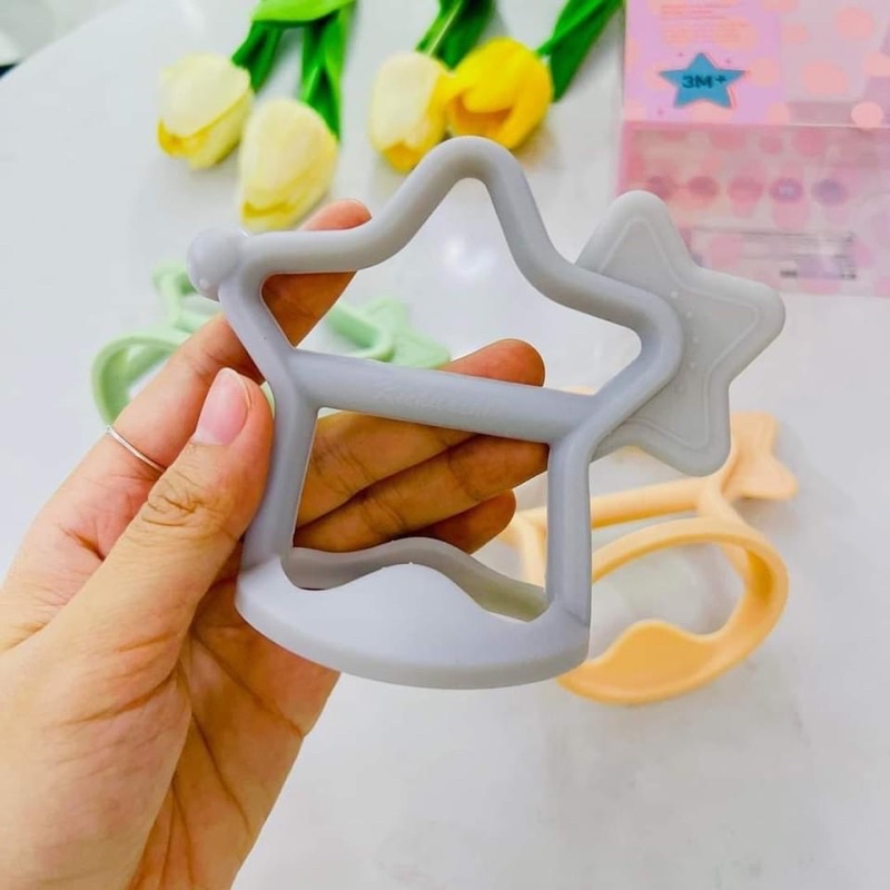 Ngậm nứu silicone hình sao Kichilachi cho bé