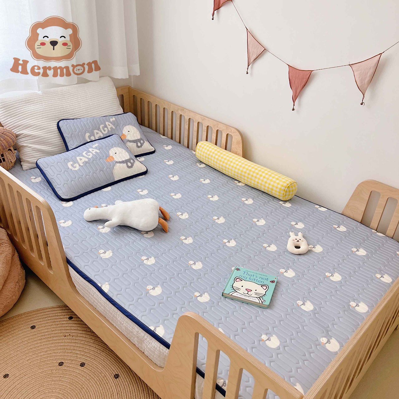 Set chiếu điều hòa Hermon kèm gối HK2212 - Honper NK