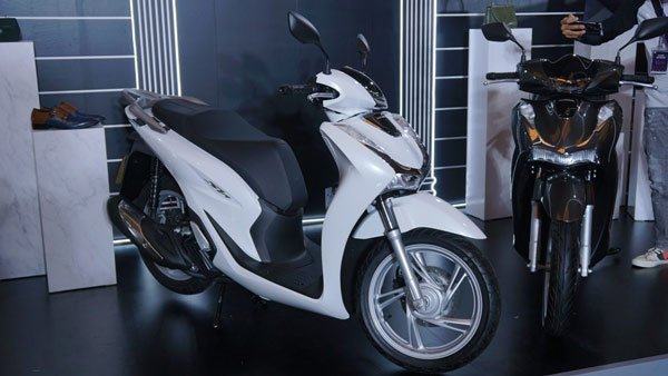 Xe máy Honda SH có tốt không? Có mấy màu, giá bao nhiêu?