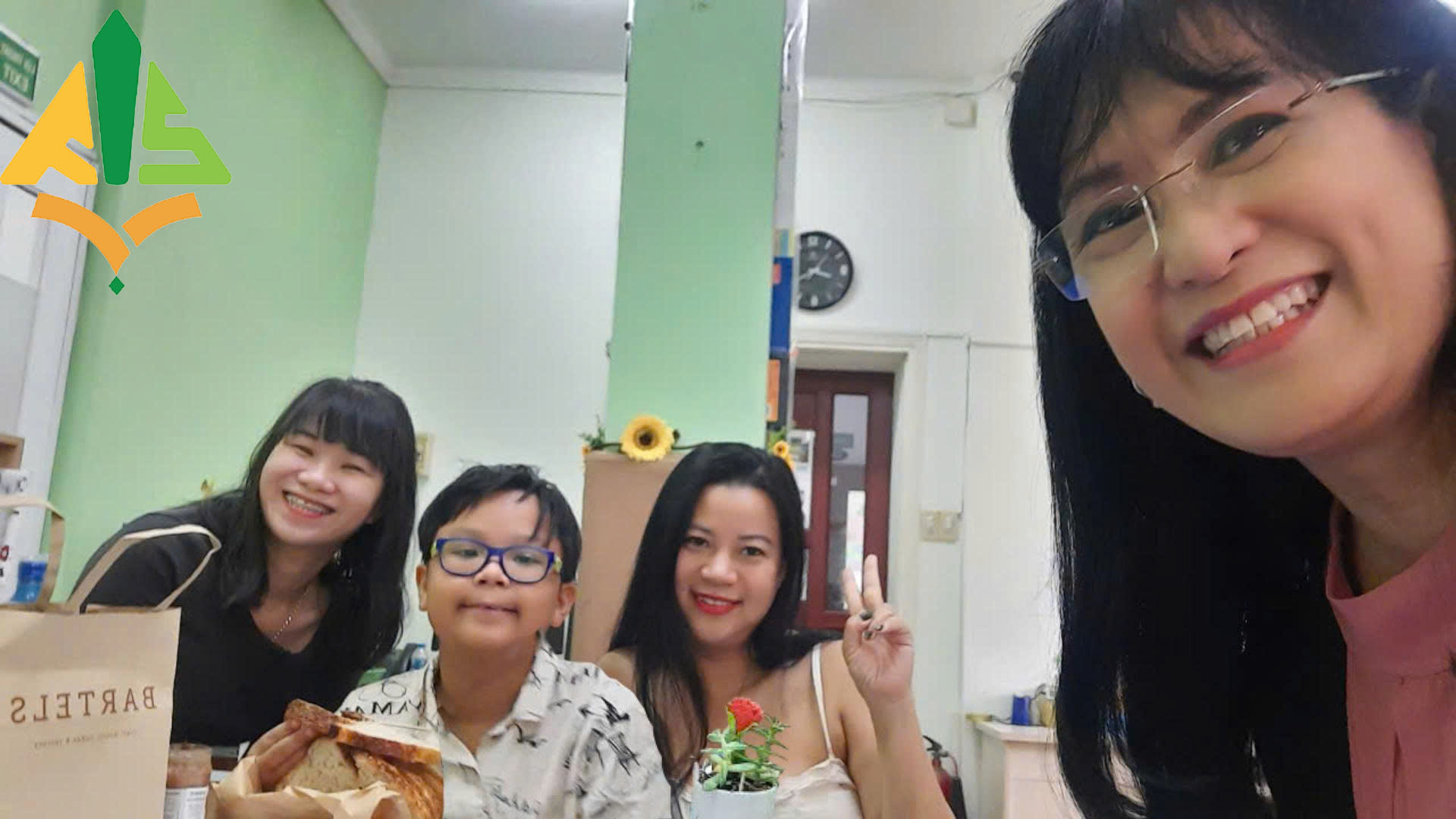 Trân trọng cám ơn tất cả quý phụ huynh yêu quý đã tham dự buổi họp PHHS học kỳ 2 với chúng tôi!