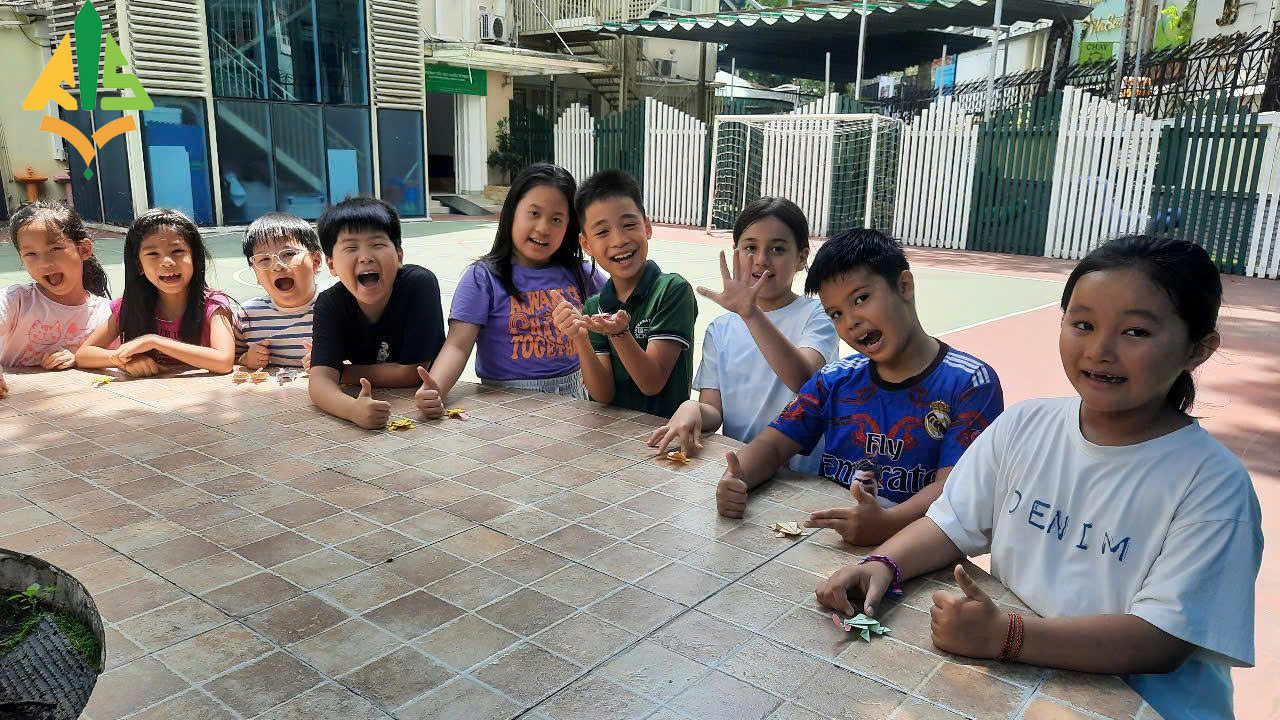 Suy nghĩ. Gấp. Sửa chữa. Đua.