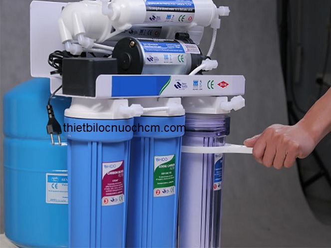 Thay lõi lọc máy lọc nước gia đình - Uy tín, bảo hành chính hãng