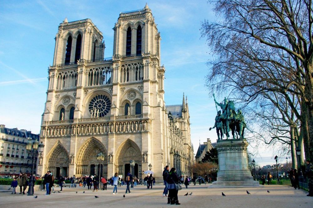 10 điều ít người biết về Nhà thờ Đức Bà Paris