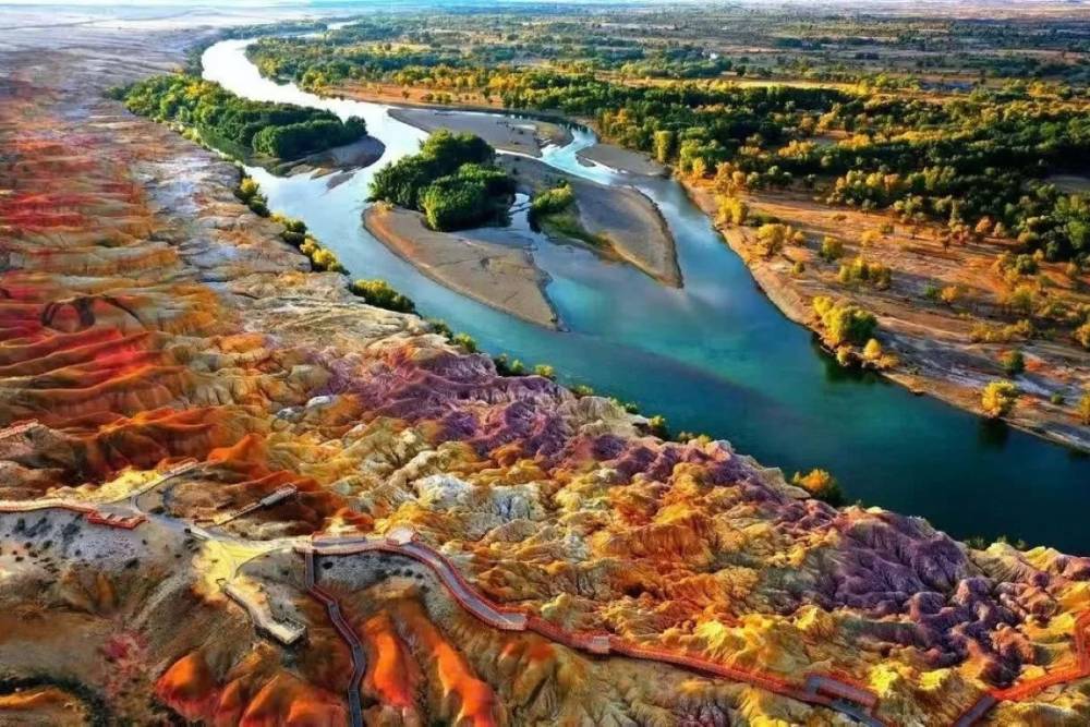 Khám Phá Bắc Tân Cương: Lạc Vào Miền Cổ Tích Giữa Đời Thực