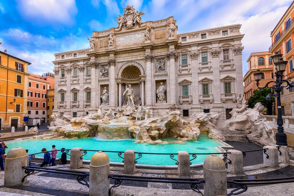 Khám phá điểm khảo cổ bí mật ở Italy