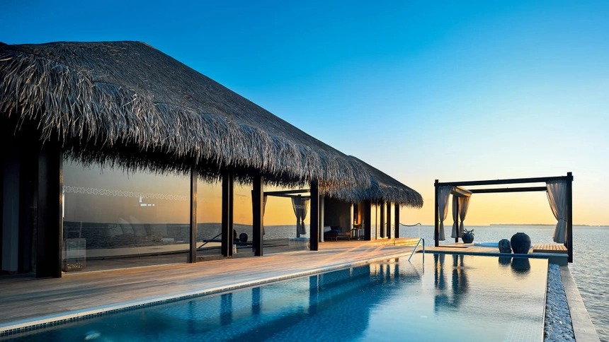 10 resort trên mặt nước đáng tiền ở Maldives 2
