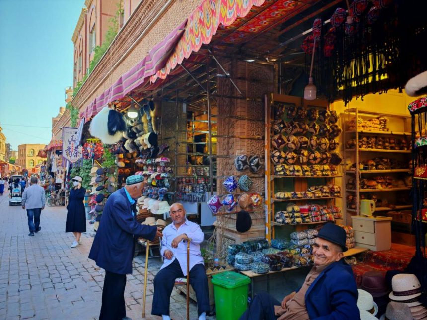 Chợ Chủ Nhật Kashgar, Tân Cương