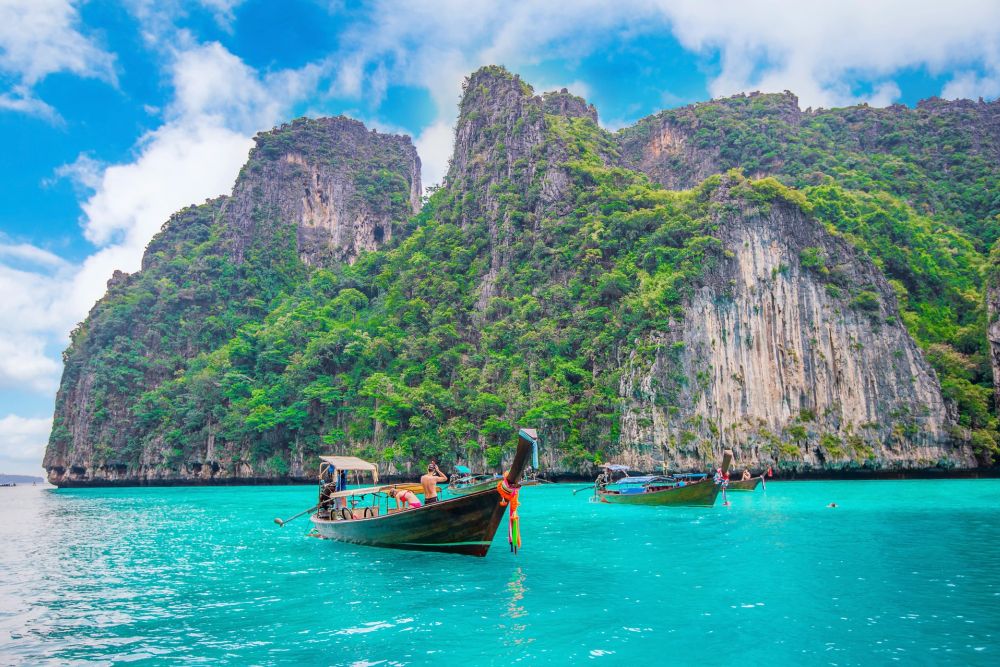 Vi vu du lịch Phuket bay thẳng từ Hà Nội