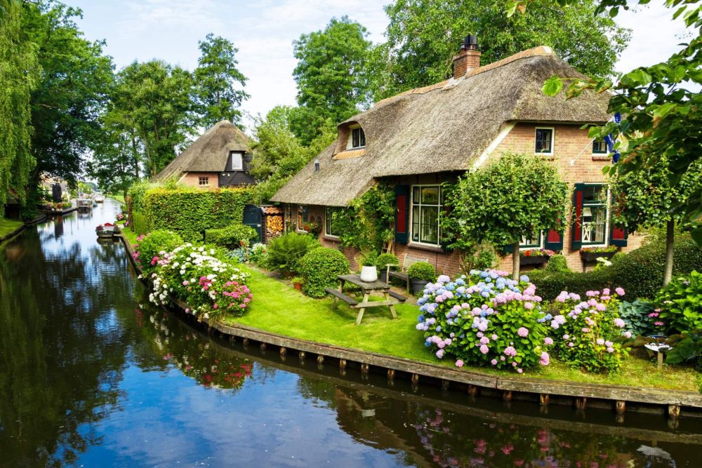 Khám phá Giethoorn - Ngôi làng đẹp như bức tranh thủy mặc - Ảnh 9