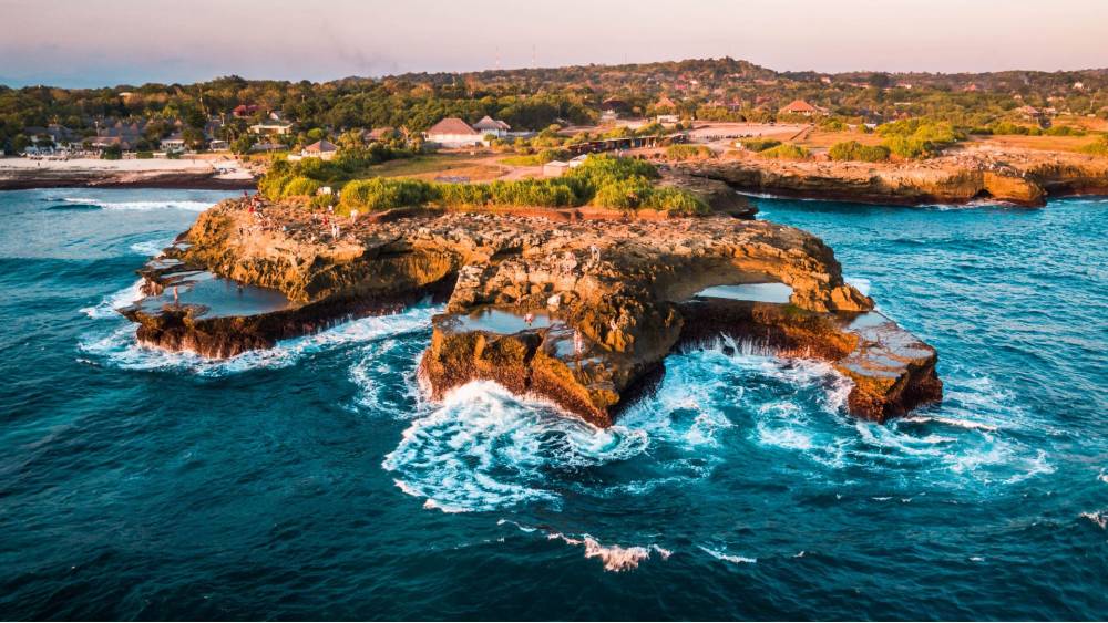 Hàng loạt hiểm nguy tiềm ẩn rình rập du khách tại Bali ảnh 1