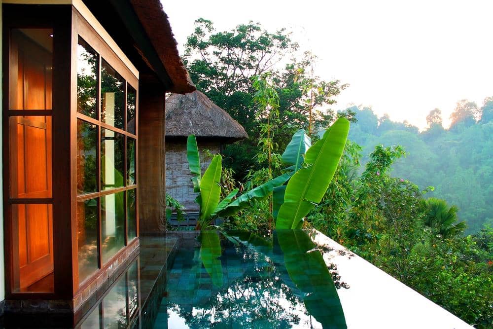 Hàng loạt hiểm nguy tiềm ẩn rình rập du khách tại Bali ảnh 8