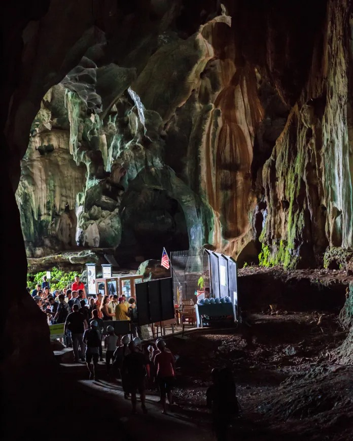 Huyền bí động Batu, chốn linh thiêng bậc nhất ở Malaysia 4