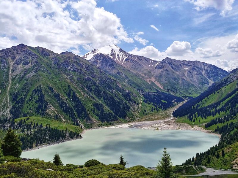 Kazakhstan diệu kỳ - Ngắm vẻ đẹp của 'Thụy Sĩ' vùng Trung Á ảnh 2