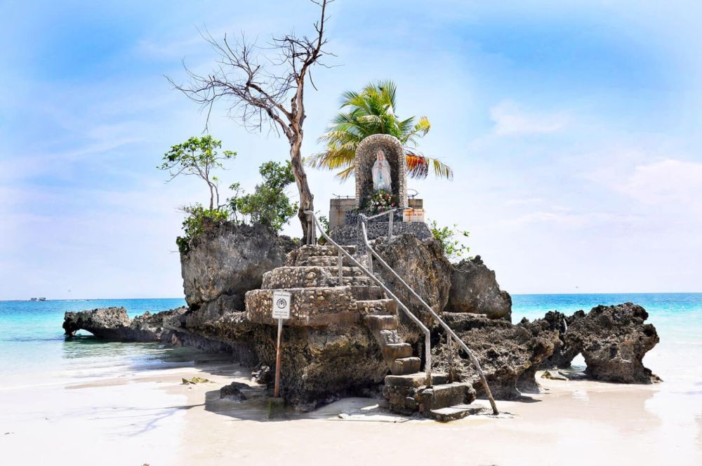Khám phá bãi biển thiên đường Boracay của Philippines 3